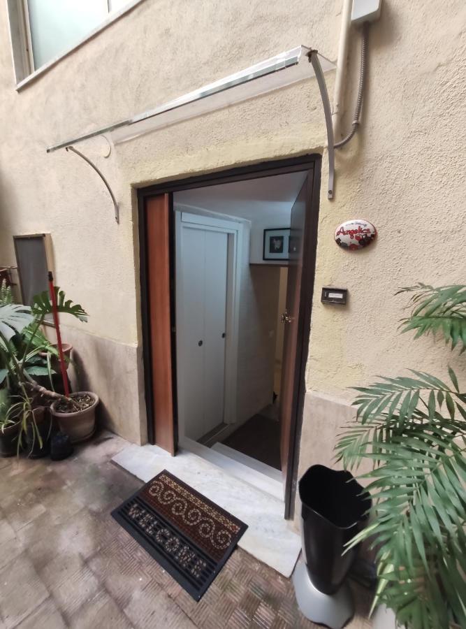 Casa Vacanze Angelica Salerno Eksteriør billede